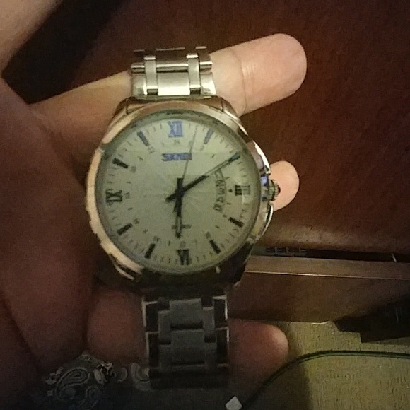 Watch - Picture 2 of 2